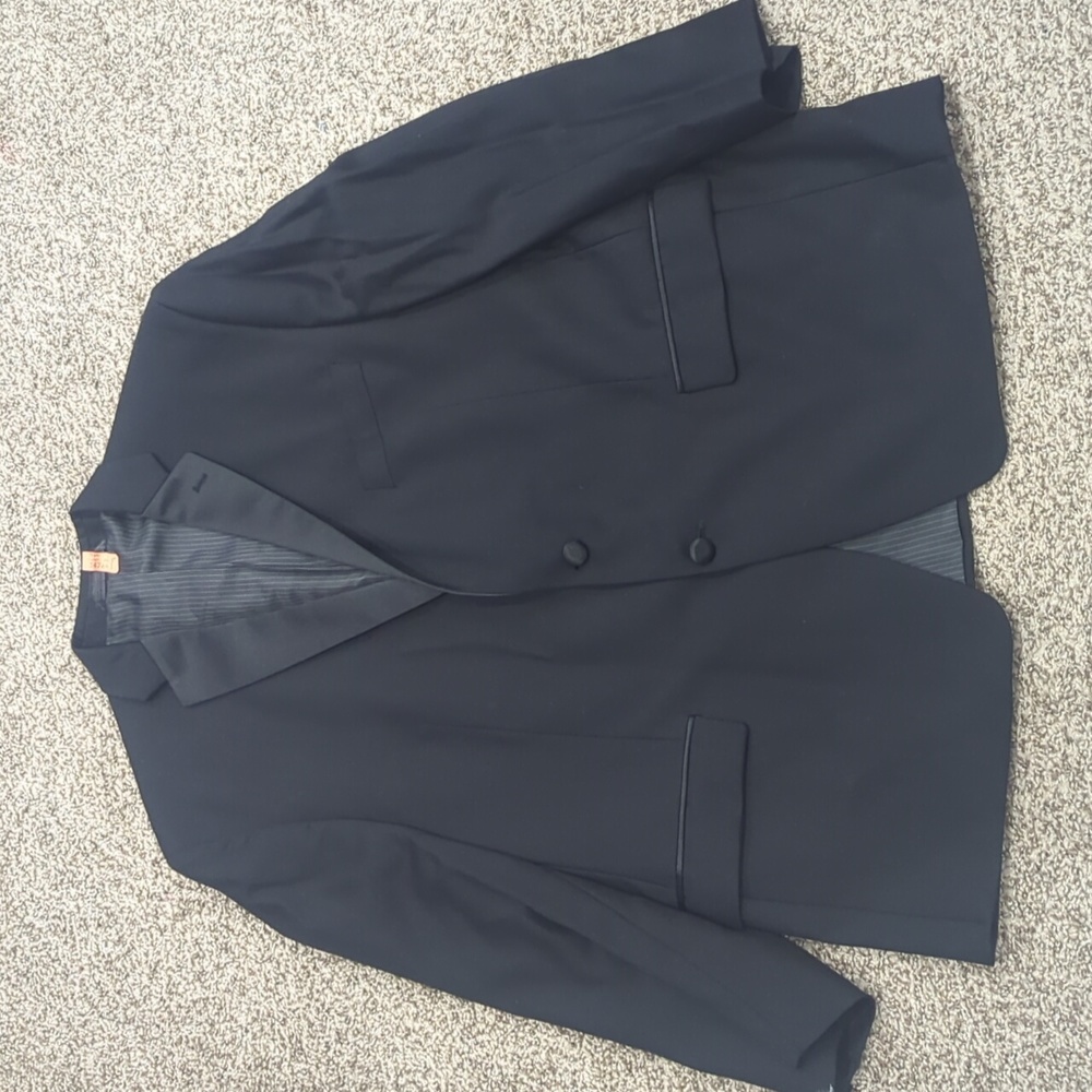 Calvin Klein 48R 100% wool black tuxedo jacket slim fit